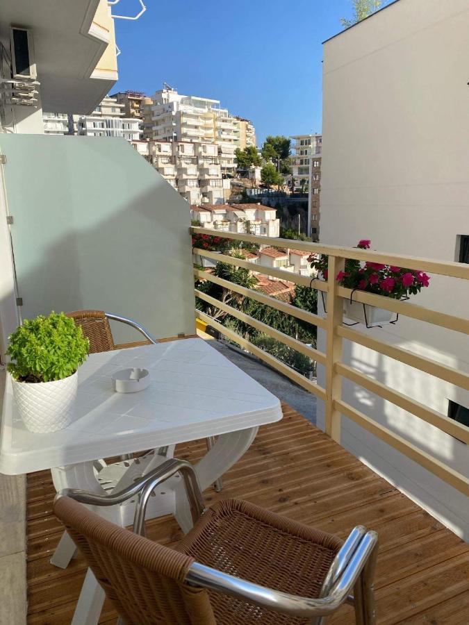 Apartamente Berti'S Garden Sarandë Exterior foto